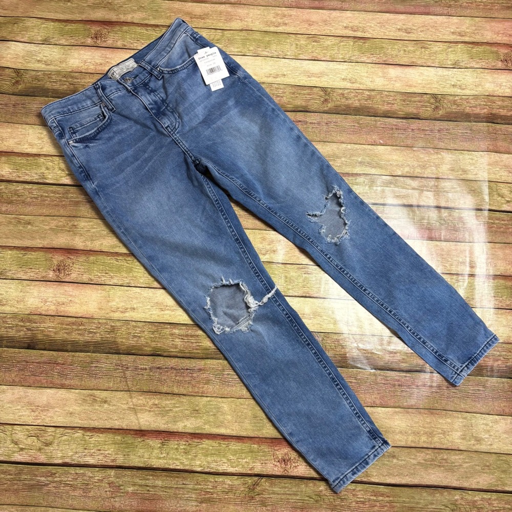 Free People Ripped Busted Knee Skinny Jeans 28S NWT Indie Grunge Distressed